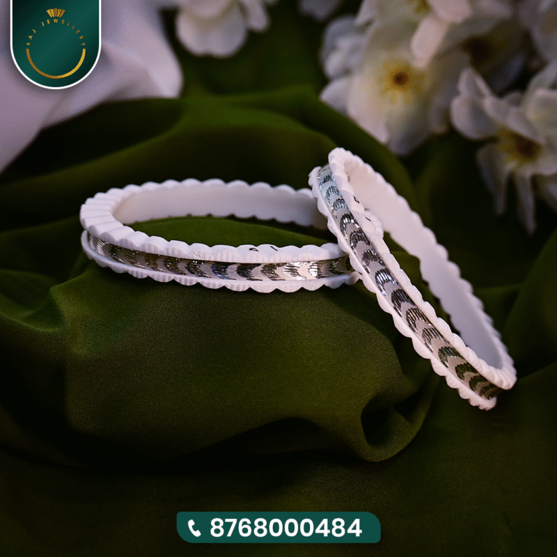 Shankha One Pair